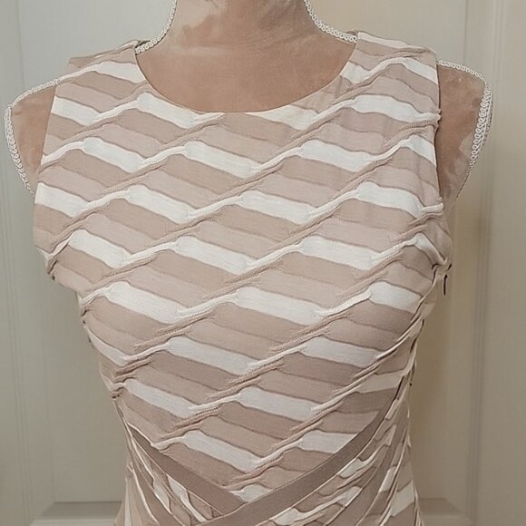 Beige by eci Dress, NWT. Size 8. Cream, White and Tan - Picture 2 of 6